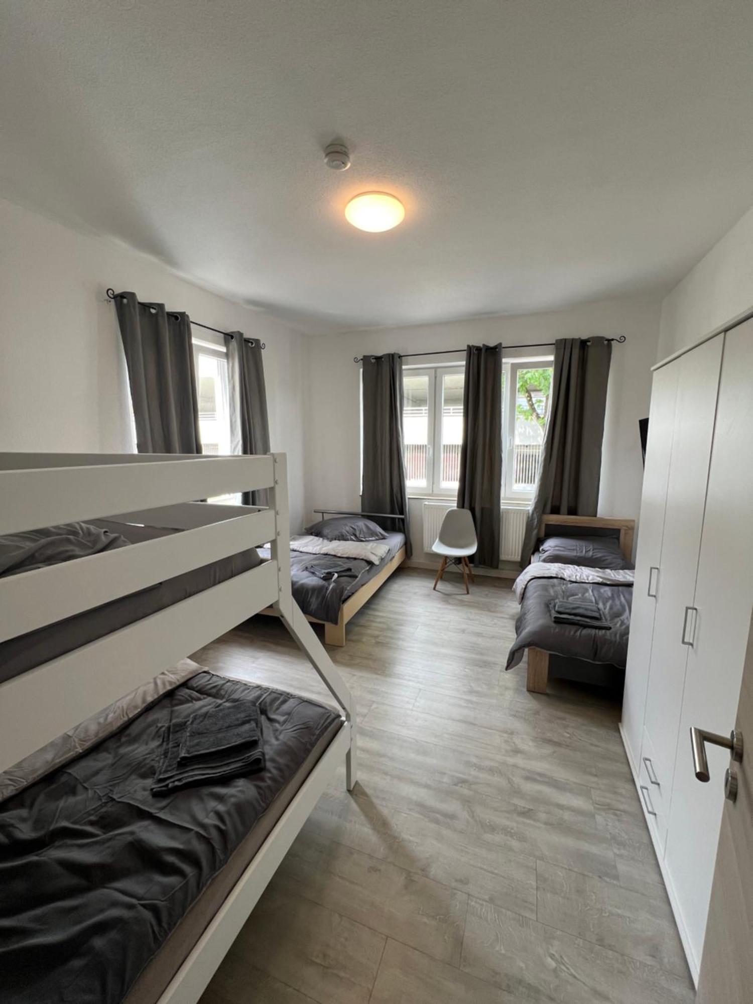2 Apartment *